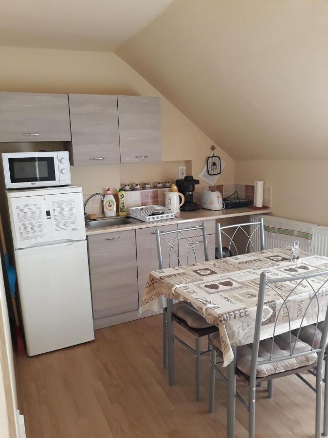 Kis Rigó vendégház Salgótarján Extérieur photo